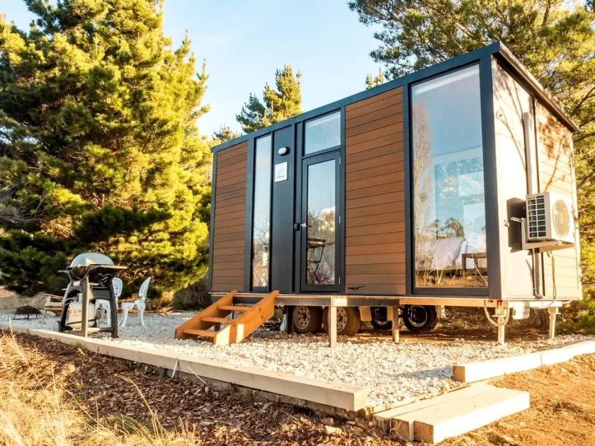 Beautiful Tiny House with Barbecue and Incredible Outdoor Activities in New South Wales, Australia - Image 1