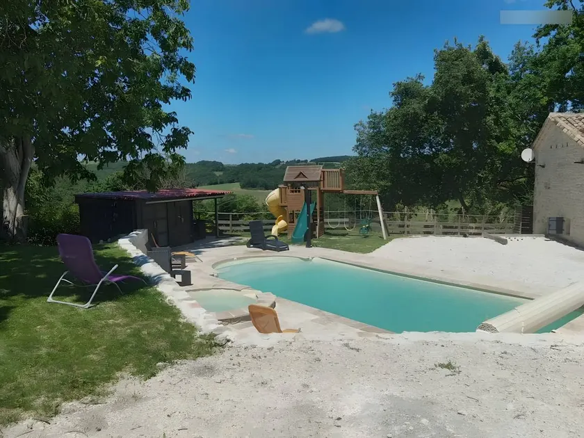 Characterful cottage in nature with lake view, private pool, and Wi-Fi - Image 1