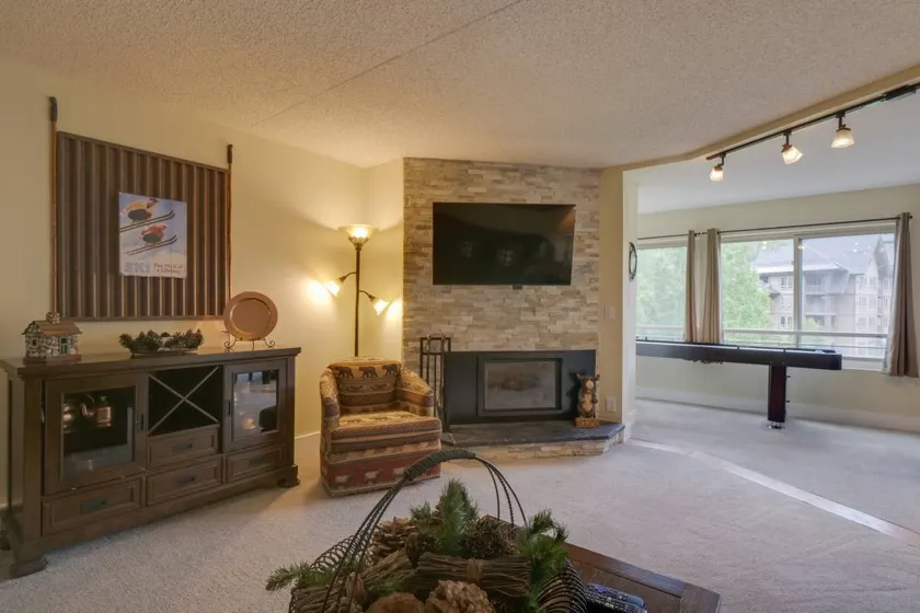 Charmant appartement en copropriété | Vue montagne | À côté du ski - Image 1
