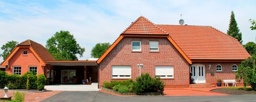 Flat with garden, terrace & barbecue - Image 1