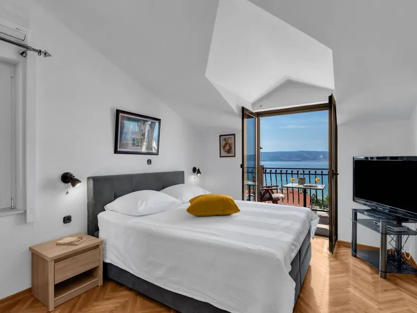 Atractiva habitación privada con jardín, barbacoa y terraza | En la playa | Admite perro - Image 1