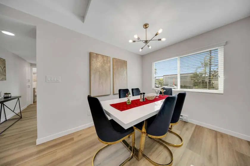 One Lux Stay 3BR Near Redondo Beach - Image 1