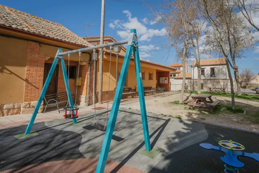Children-friendly big holiday home with barbeque | Mountain view | Suitable for remote work | Pets are welcome - Image 1