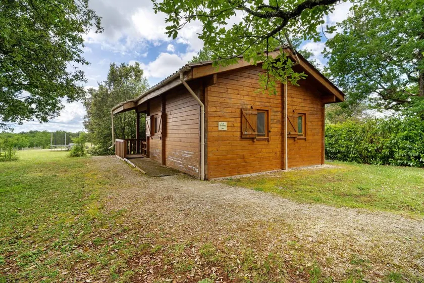 Chalet Grillon – Heated Shared Pool, Périgord Noir - Image 1
