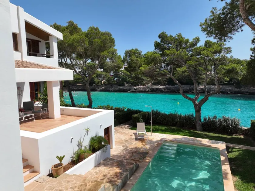 Fully equipped villa with terrace, barbecue & garden | Sea view | Close to the beach | Pets are welcome - Image 1