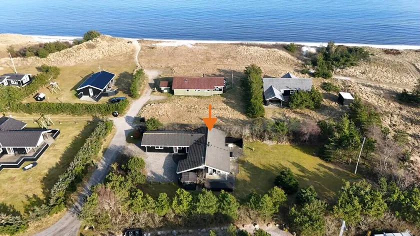 Coastal cottage charm near lovely Sæby - Image 1