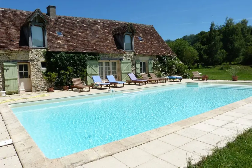 Country House 'Hameau des Rabauds - La Tourderie' with Pool, Private Garden & Wi-Fi - Image 1