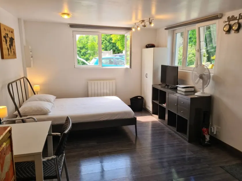 Lovely studio with garden | Garden view - Image 1