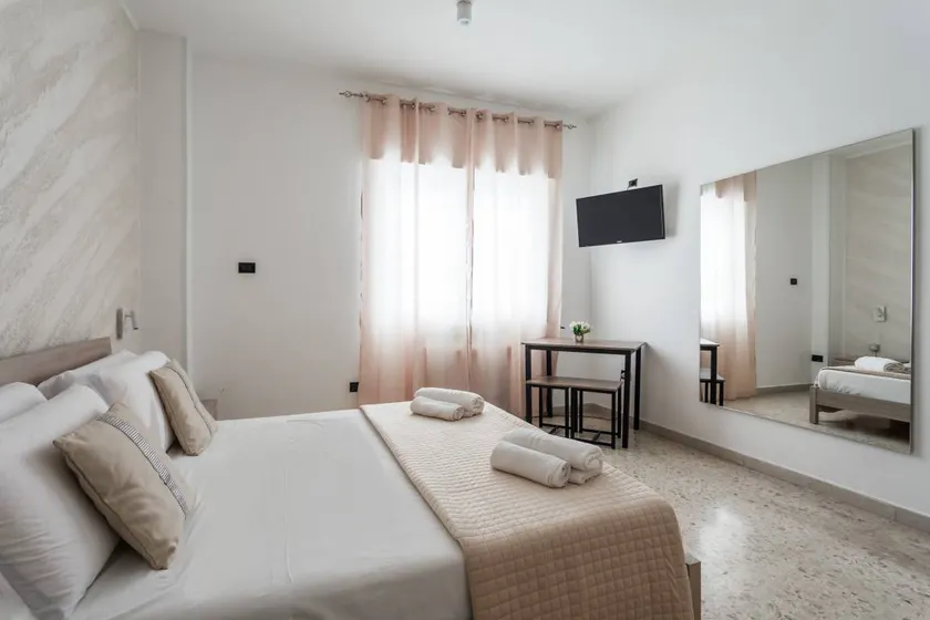 Napoli Fly B&B - Image 1