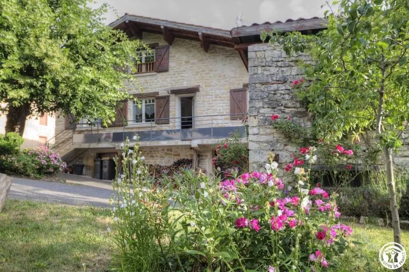 Incantevole gîte adatto alle famiglie con giardino, griglia e terrazza | Sono ammessi animali domestici - Image 1