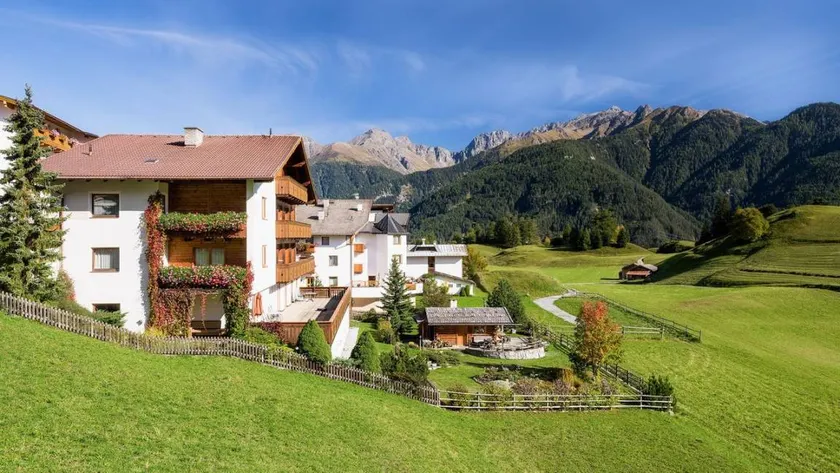Children-friendly apartment with garden & BBQ | Panoramic view - Image 1