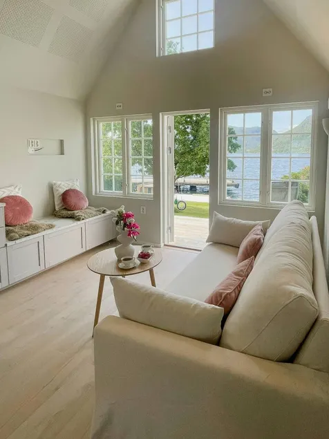 Holiday home with sauna, barbeque & terrace | Sea view | Good for workation - Image 1