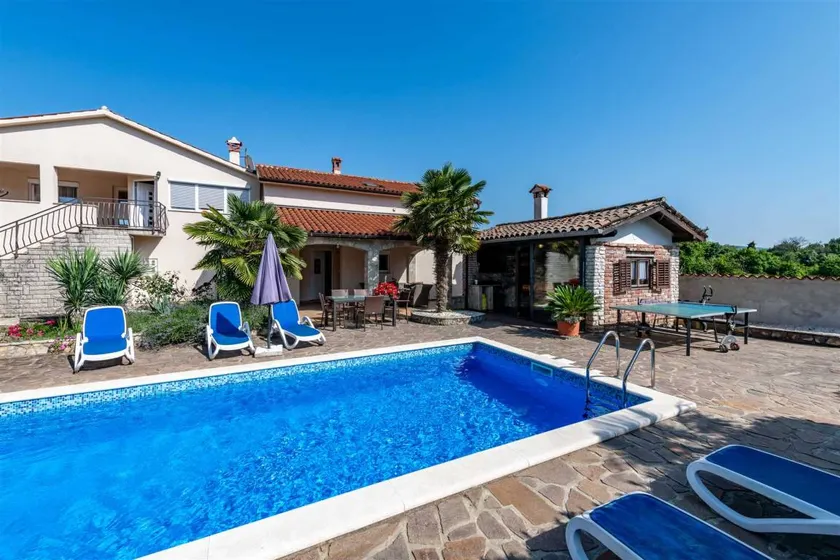 Children-friendly villa with barbecue, pool & terrace | Pool view - Image 1
