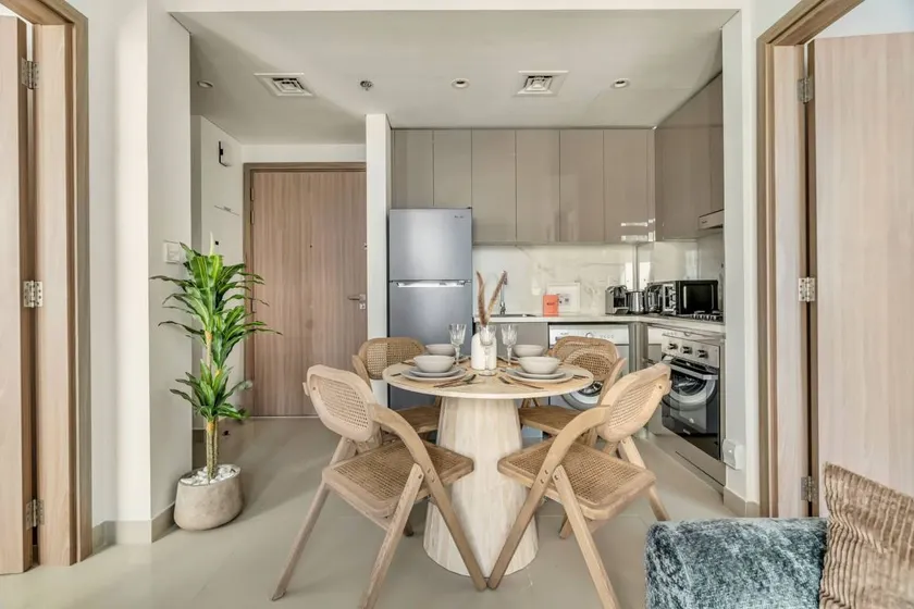Holiday apartment with pool - Image 1