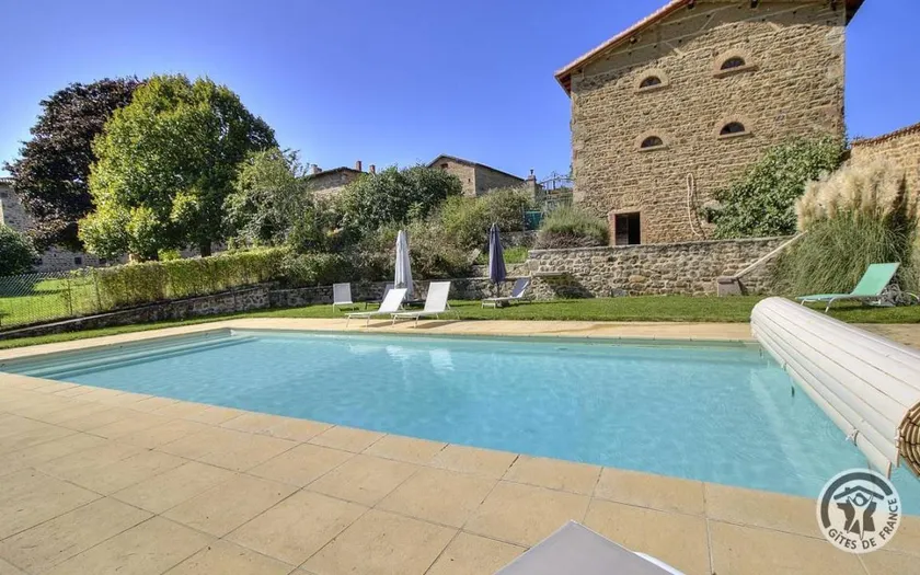 Gite with BBQ, terrace & garden | Pets allowed - Image 1