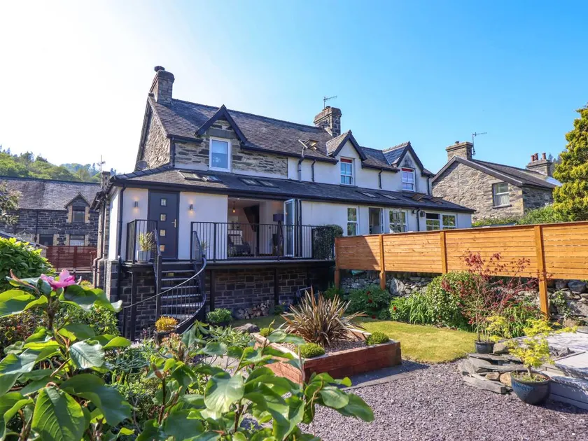 Cottage with garden | Pet-friendly - Image 1