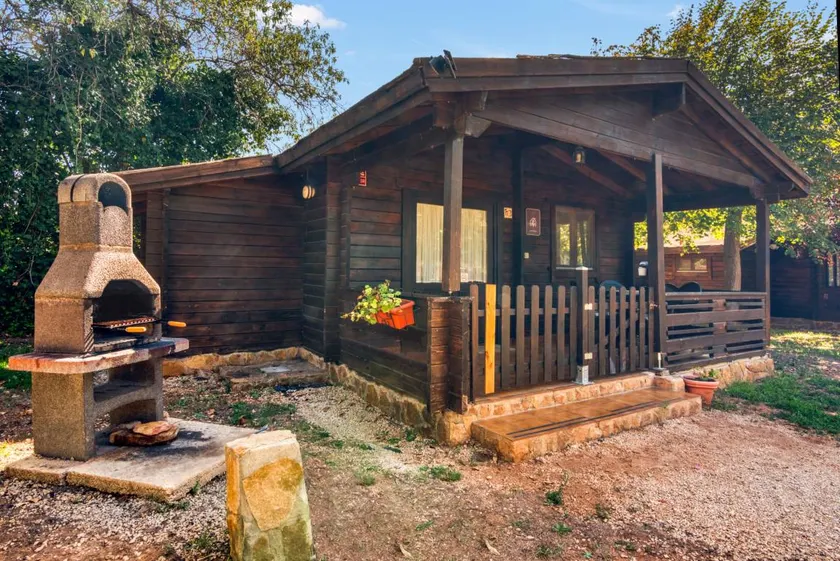 Null 'Entre Viejos Olivos 3' with Mountain View, Shared Pool and Air Conditioning - Image 1