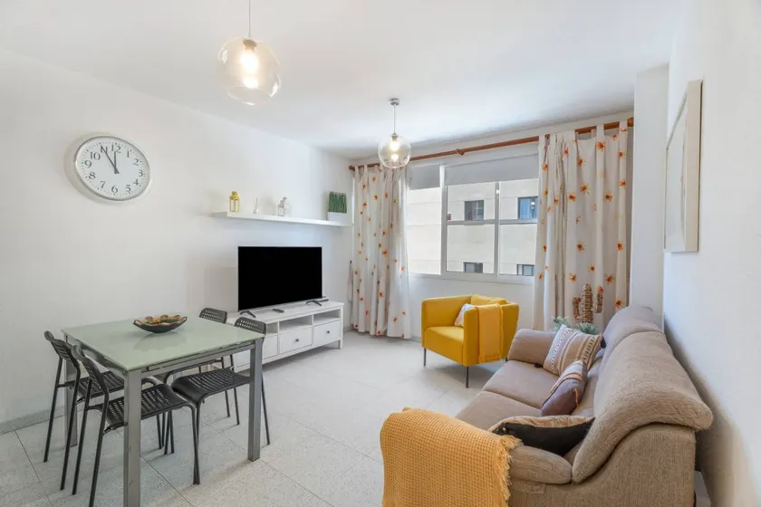 Holiday home | City view - Image 1