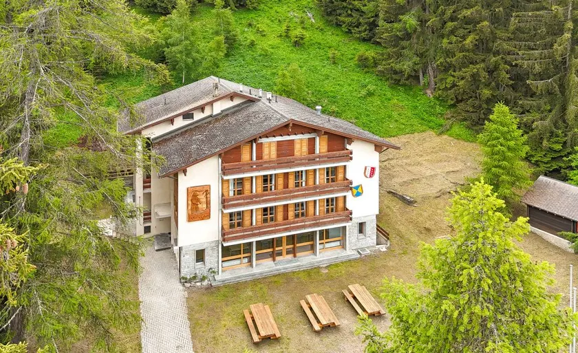 Holiday apartment with garden & barbeque - Image 1