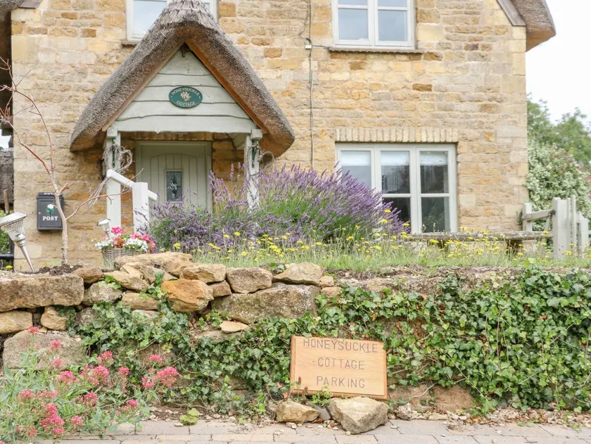 Children-friendly lovely cottage with garden | Dogs allowed - Image 1