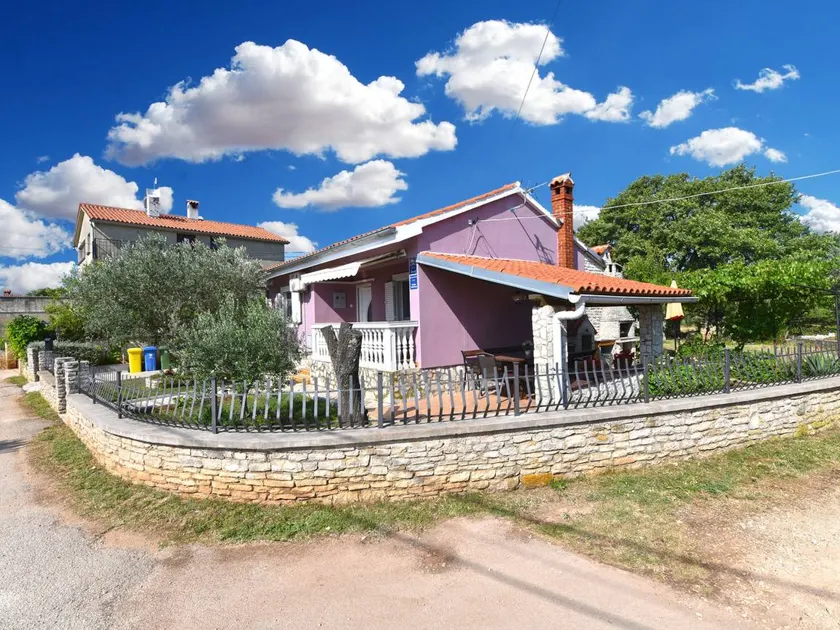 Flat with barbeque & terrace - Image 1