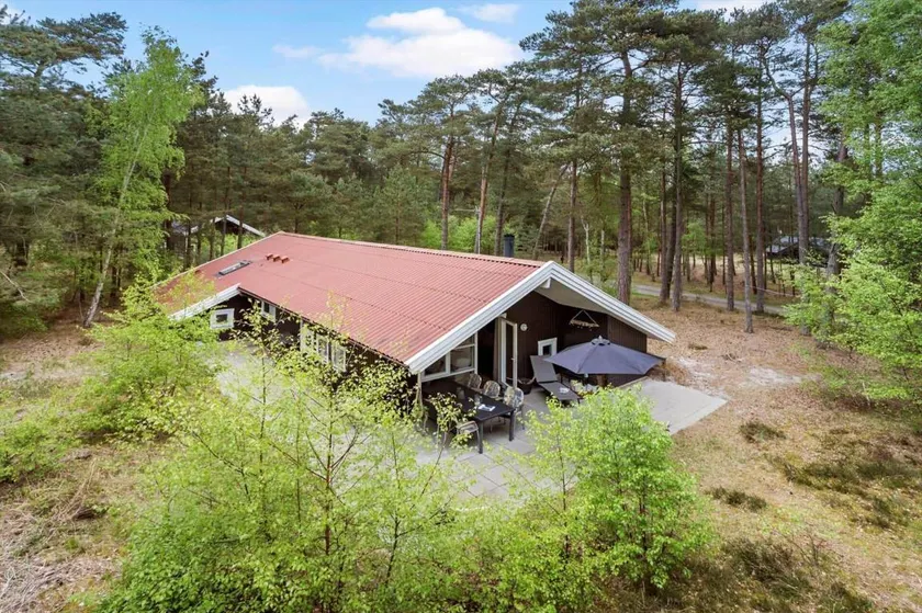 House with BBQ, sauna & terrace - Image 1