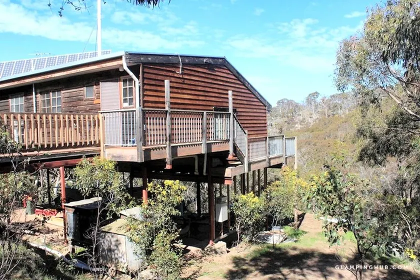 Secluded Holiday Home in Victoria to Experience Off-Grid Glamping near Melbourne - Image 1