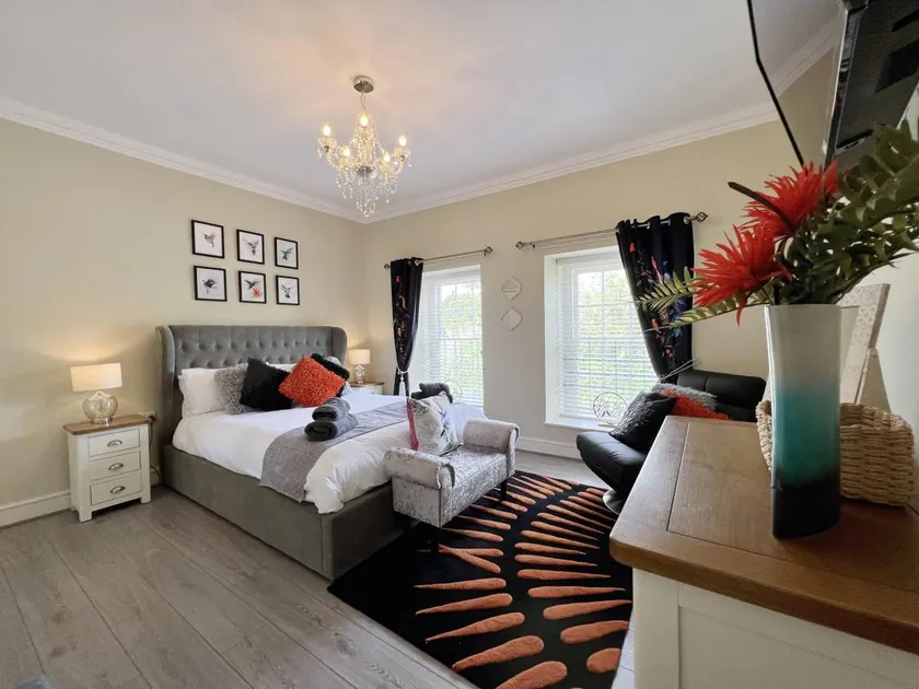 Family-oriented cottage with garden | Pets are welcome - Image 1