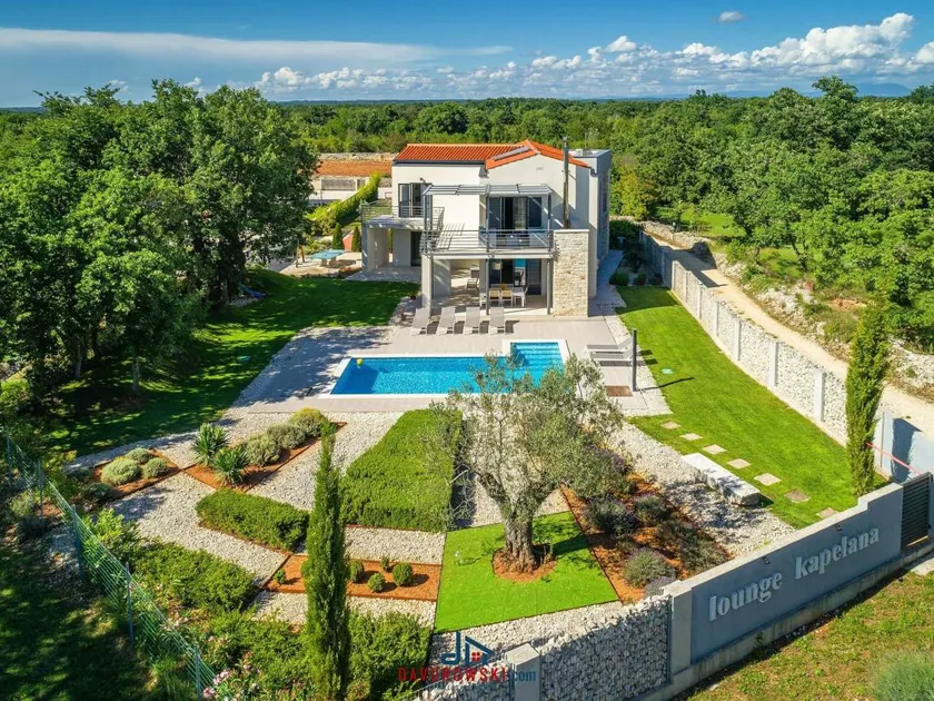 Villa totalmente equipada con barbacoa, piscina y terraza - Image 1
