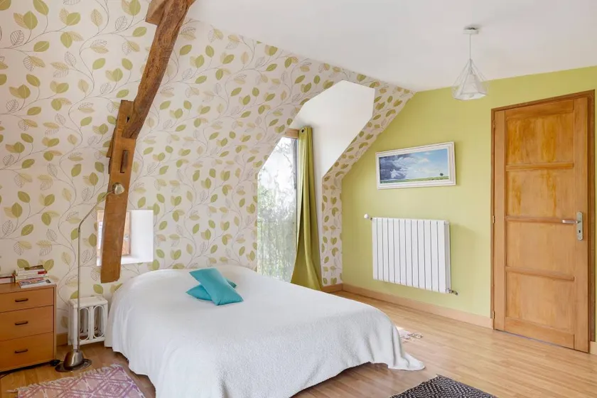 Bed and breakfast with garden | Garden view - Image 1