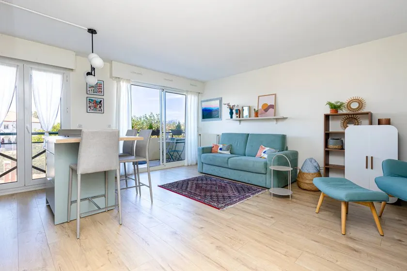 Holiday apartment with terrace | Garden view - Image 1