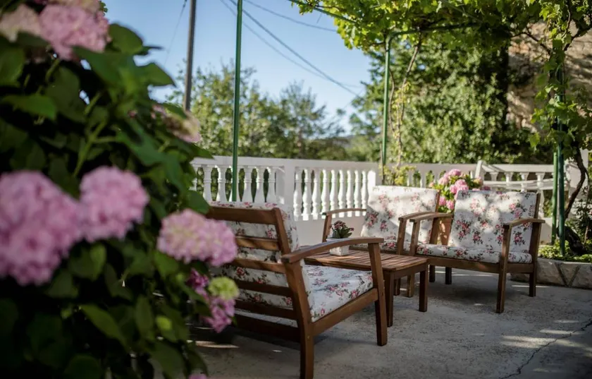 House with terrace, garden & fast internet | Sea view - Image 1