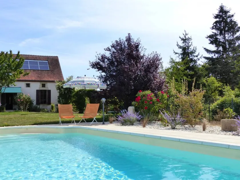 Charmant gîte avec piscine, barbecue et jardin - Image 1