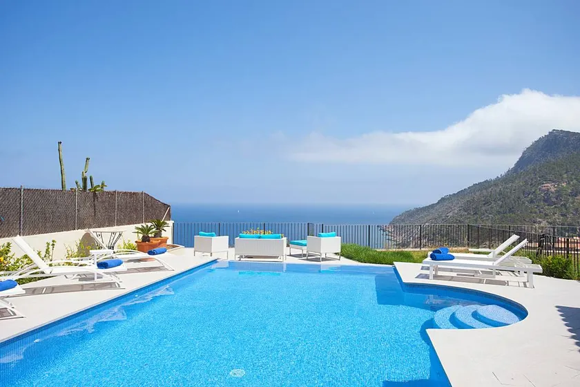 Villa Marimuntana mit Meerblick, Pool und WLAN - Image 1