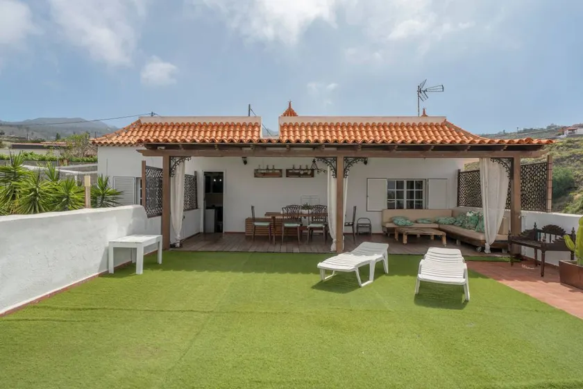 Vacation Home 'La Era' with Mountain View, Private Pool and Wi-Fi - Image 1