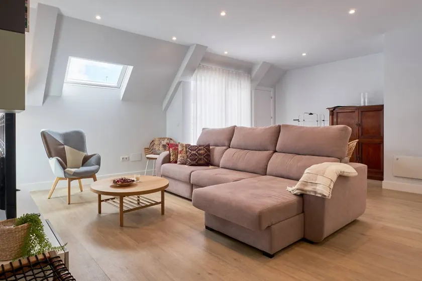 Familienfreundliches großzügiges Apartment mit Terrasse und Whirlpool | Stadtblick | Ideal für Homeoffice | Hunde erlaubt - Image 1