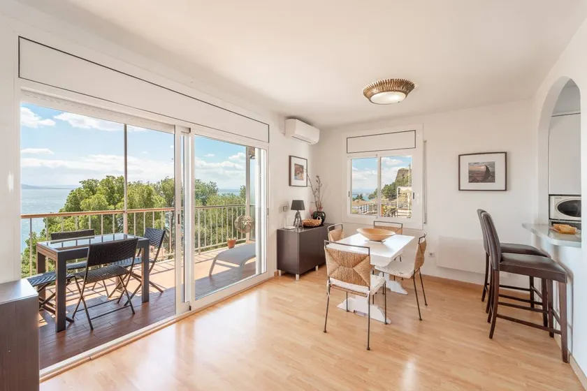 WELCS DUPLEX 140 EMP con vistas al mar - Image 1