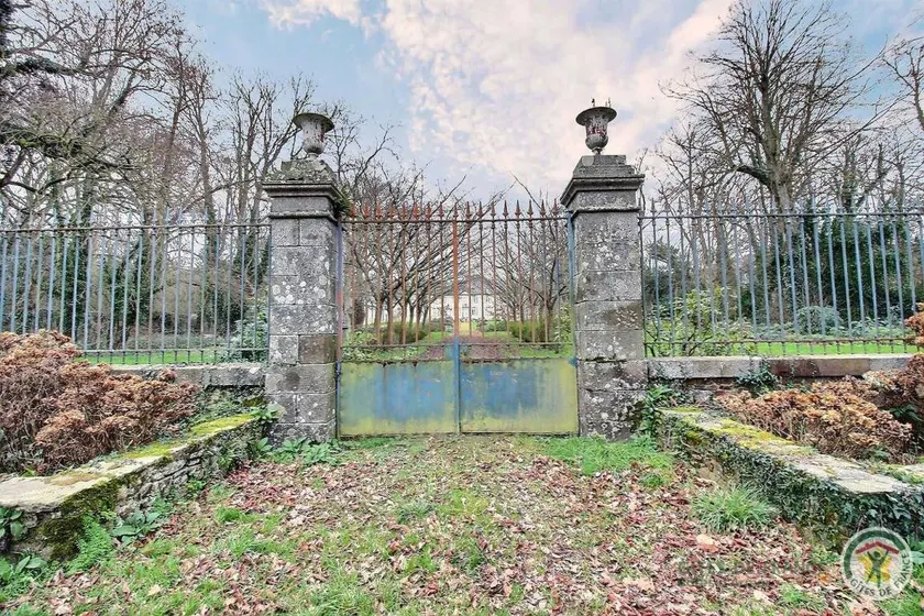 Lovely gite with garden & terrace - Image 1