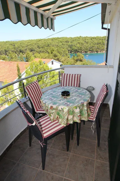 Apartment with terrace, garden & barbecue | Garden view - Image 1