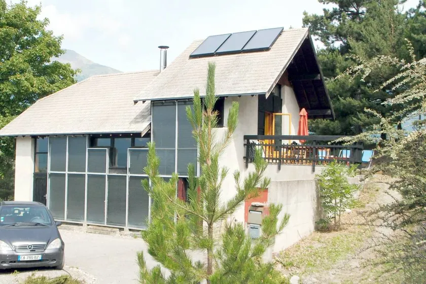 Ferienhaus "Embrun 7 Pièces, 12 couchages" mit Blick auf den See und die Berge, privater Pool - Image 1