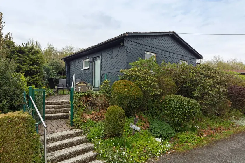 Apartment 'Oase' with Mountain View, Private Garden and Wi-Fi - Image 1