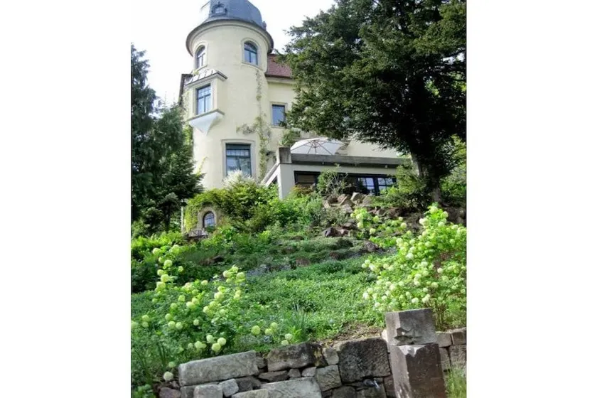 Casa con griglia, giardino e terrazza - Image 1