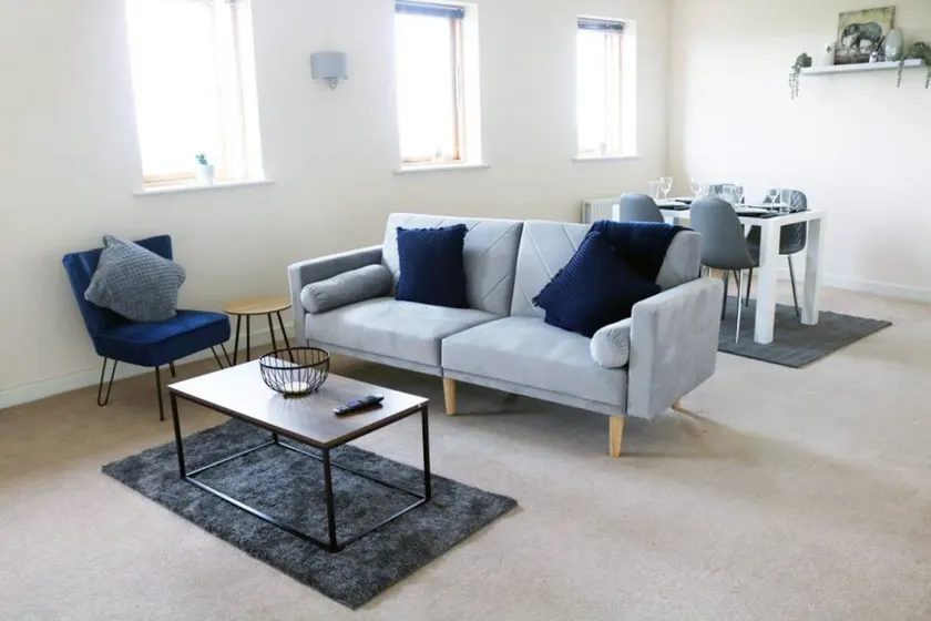Children-friendly charming flat - Image 1