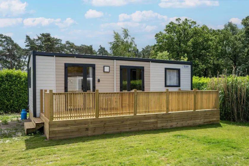 Charming caravan with terrace for 6 - Image 1