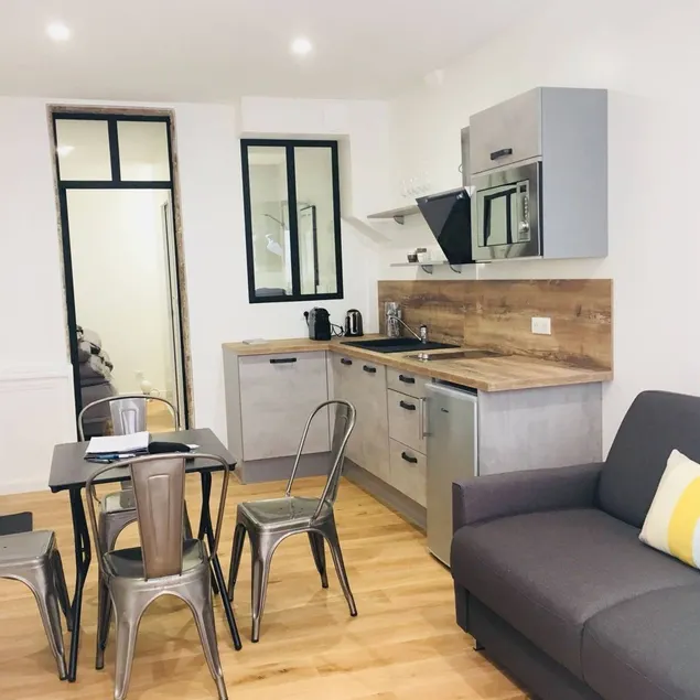 Apartment | Near Place Bellecour - Image 1