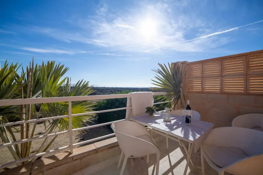 Fully equipped nice holiday home with garden & terrace | Beach view | Good for workation - Image 1
