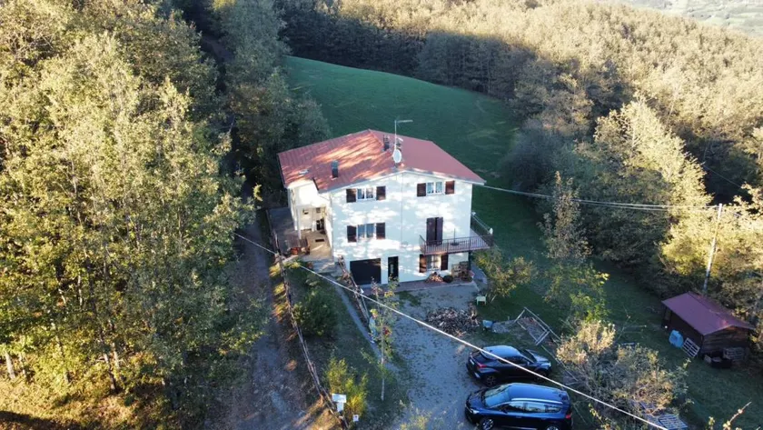 Appartamento ampio (no uso cucina) con Chef privata, immerso nella natura dell'Appennino Parmense - Image 1