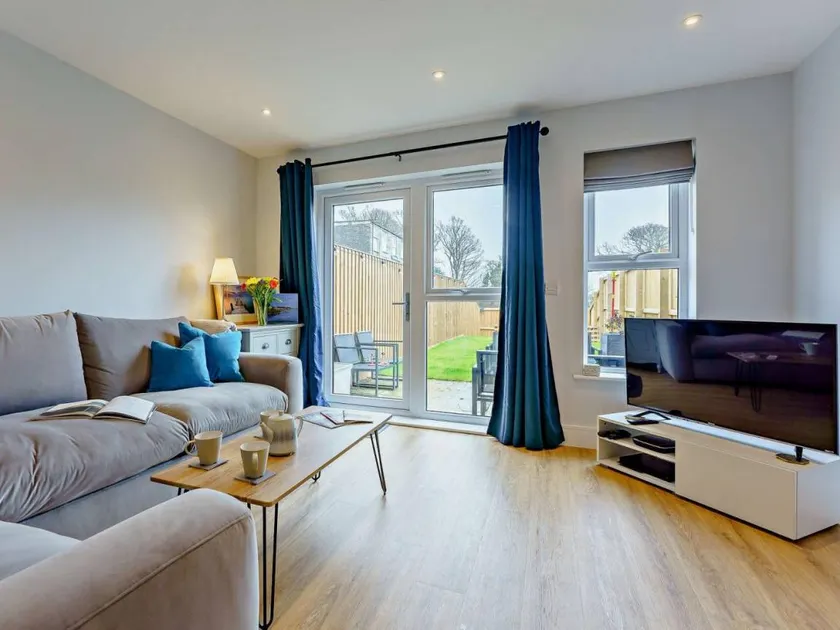 Fully equipped nice cottage with garden & barbeque | Next to the beach | Pets allowed - Image 1