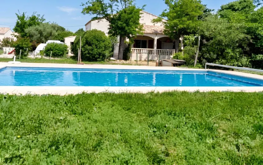 Spacious Villa in Aimargues with Private Pool - Image 1