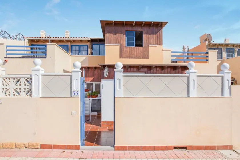 House with barbeque & terrace | Mountain view - Image 1